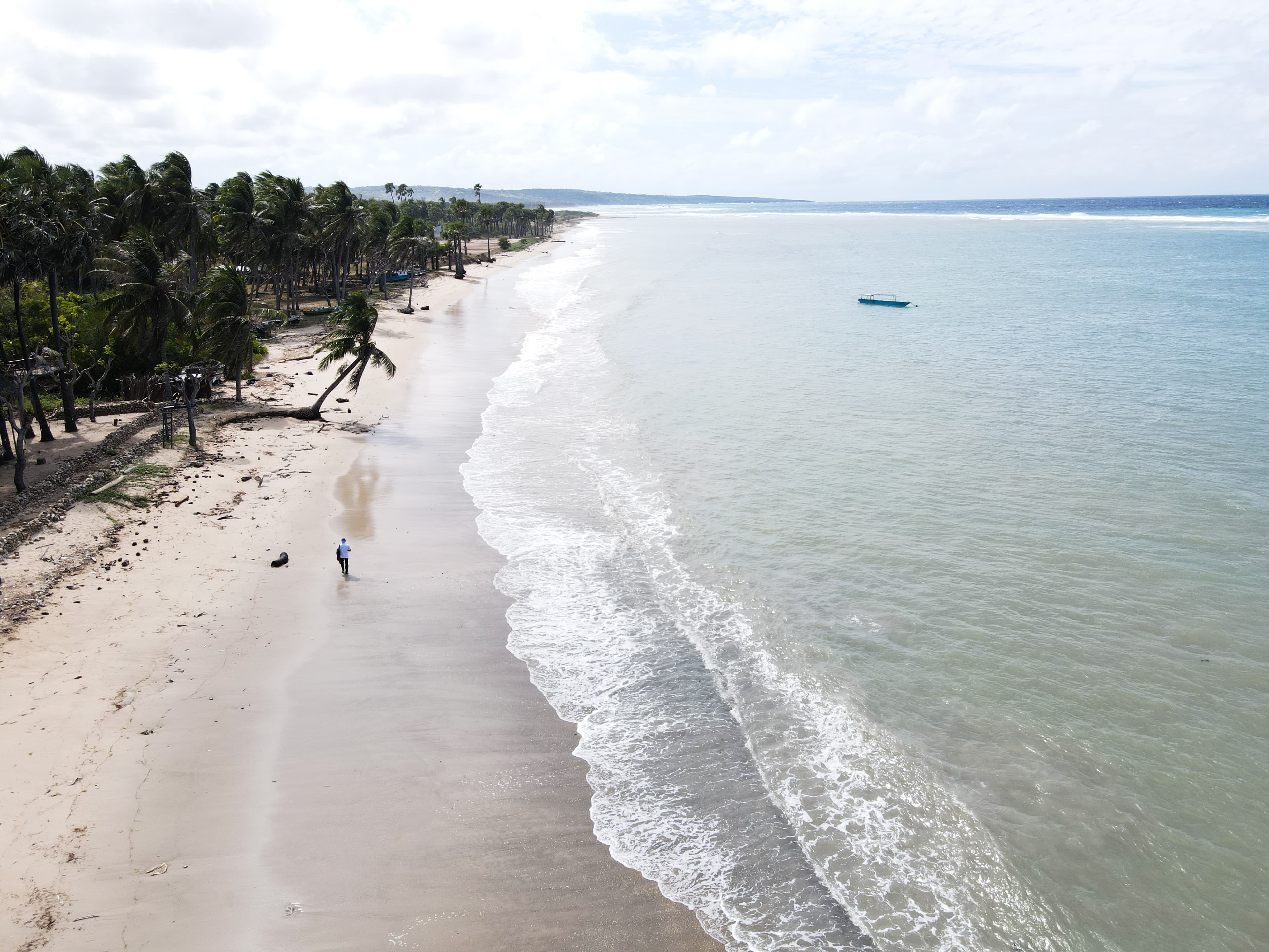Pantai Leokoa